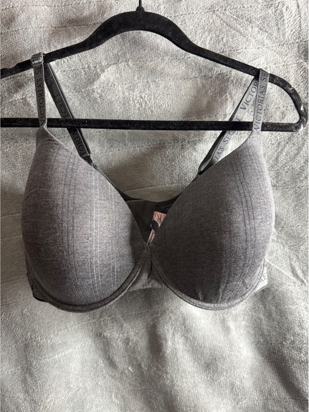 Victoria’s Secret The T-Shirt Lightly Lined Demi Bra 36DDD Gray Logo Strap NWOT